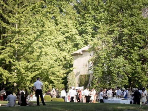 Chambres D'Hotes Chateau Beaupre Saint-Laurent-des-Arbres Εξωτερικό φωτογραφία